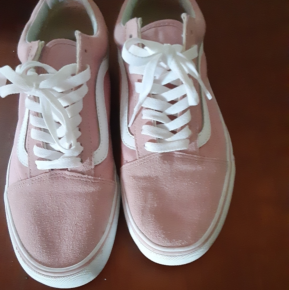 Vans - Picture 2 of 5